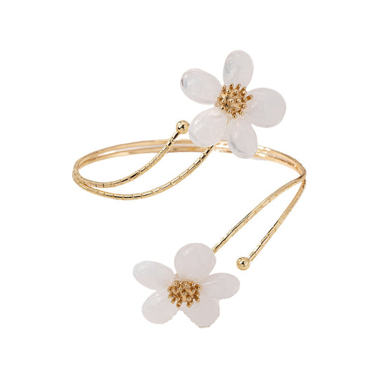 Planderful Vienna Verve Bracelet – Elegant Floral Design for Versatile Occasions