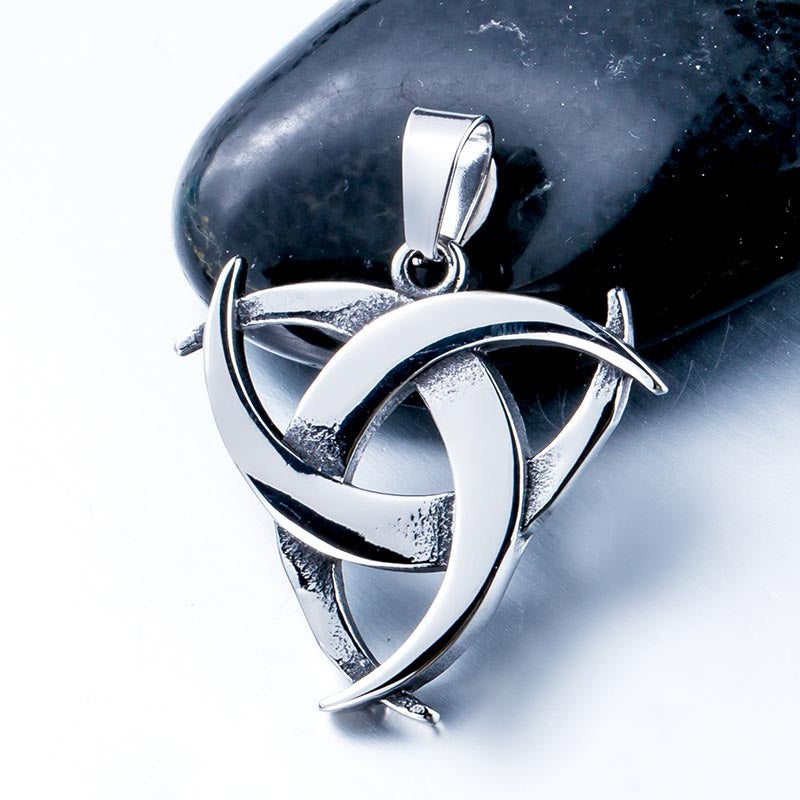 Personalized Men's Triangle Titanium Steel Pendant - Wholesale European and American Fashion Jewelry