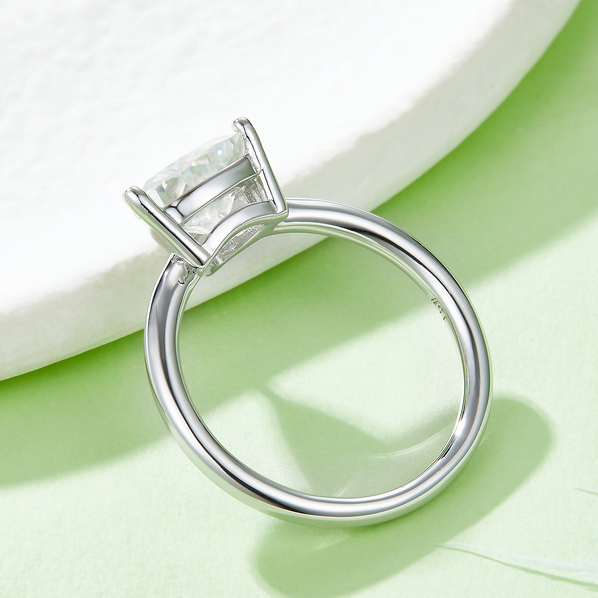 Planderful Moissanite Ring 3 Carat Triangle Cut DVVS 3EX Sparkling Brilliance For Women