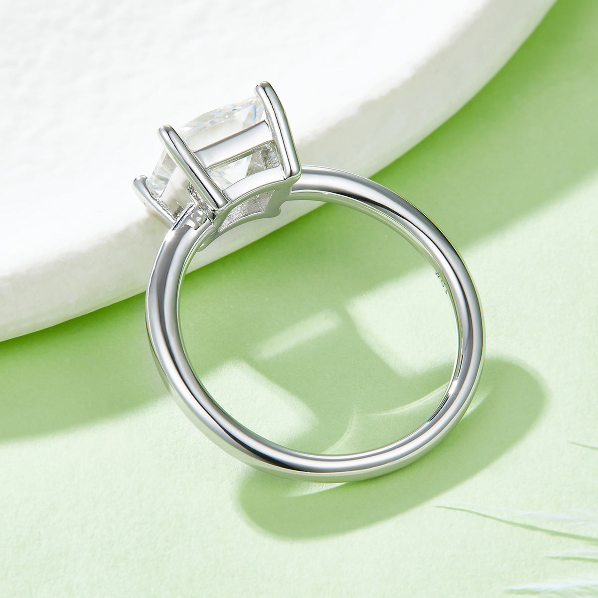 Planderful Moissanite Ring 3.0CT Princess Cut Sparkling S925 Silver Plated Womens Ring For Her