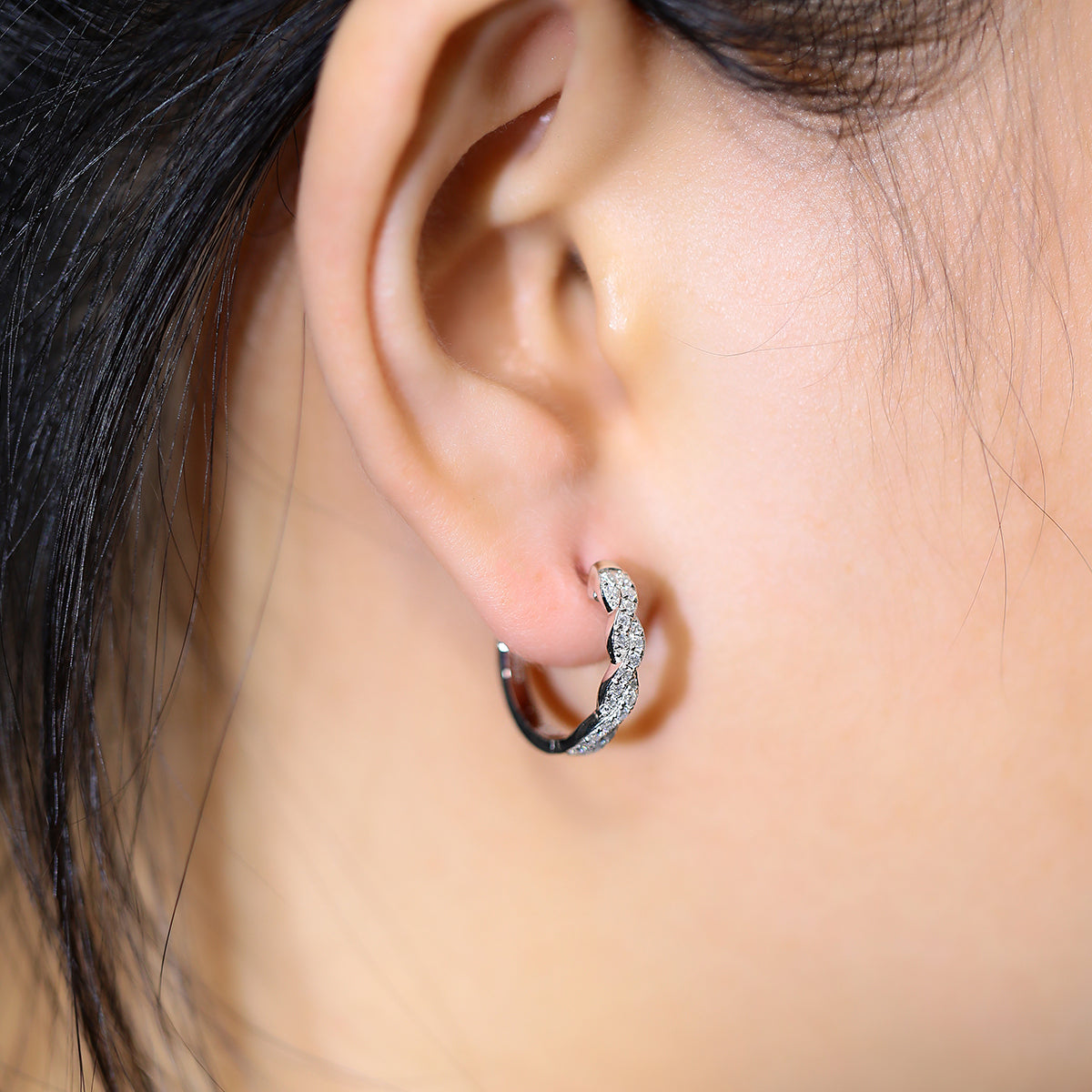 Planderful Shop Moissanite Hoop Earrings S925 Silver Interwoven Design 041Ct Sparkling For Women