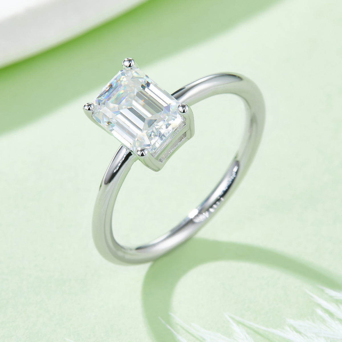 Planderful Moissanite Emerald Cut Ring 3.0CT S925 Silver Plated Platinum For Women Sparkling Luxury