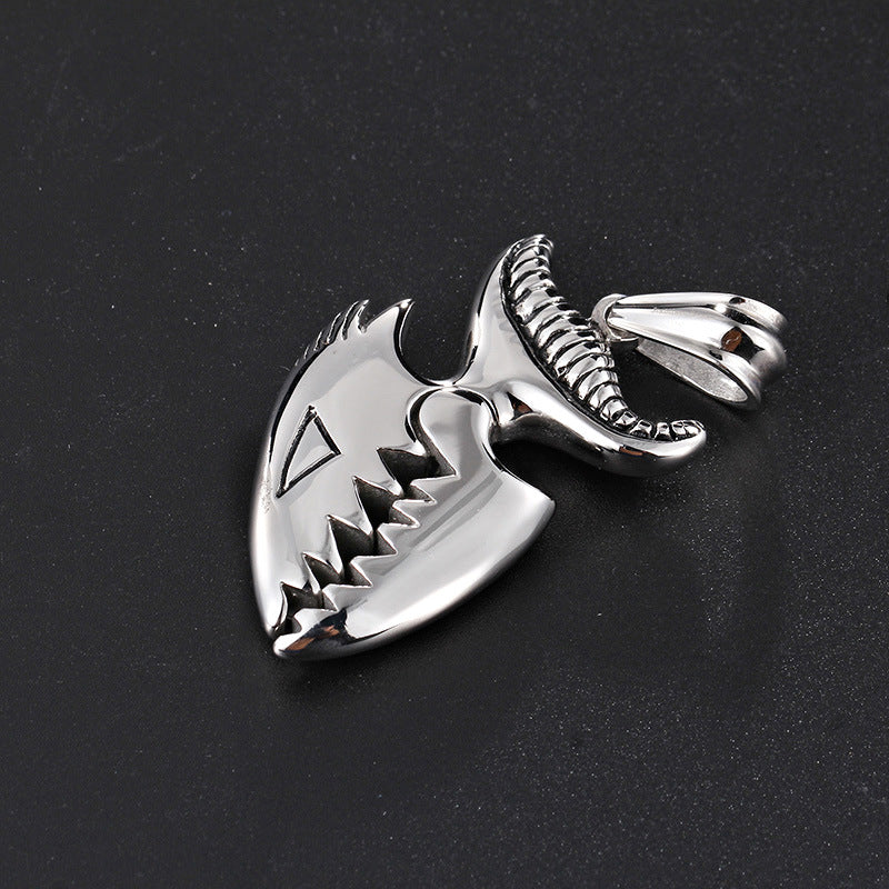 Trendy Crocodile Tooth Pendant in Japanese and Korean Titanium Steel for Men