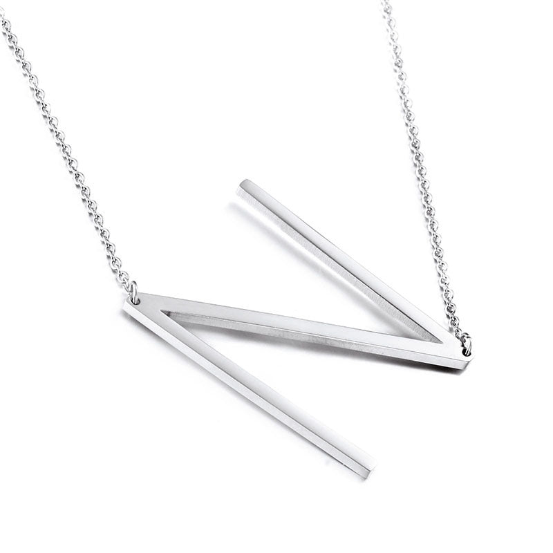 26-Letter Pendant Necklace, Fashionable And Women'S Short Collarbone Chain Titanium Steel