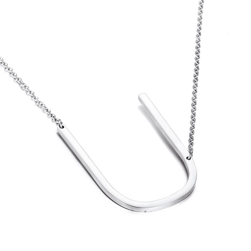 26-Letter Pendant Necklace, Fashionable And Women'S Short Collarbone Chain Titanium Steel