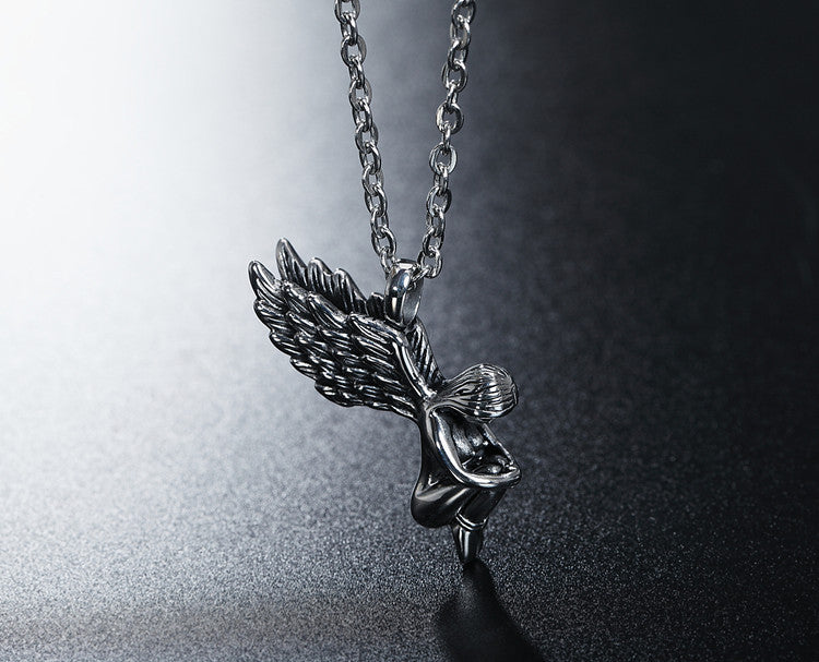Planderful Angel Wings Necklace Titanium Steel Unisex Pendant for Men and Women Retro European American Style Statement