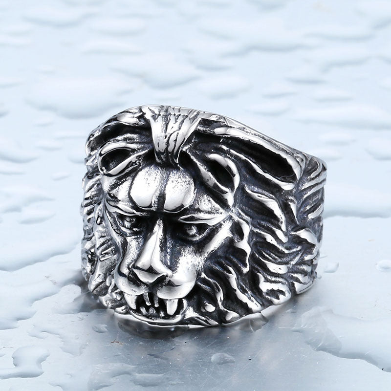 Titanium Steel Men's Retro Lion Ring - Dominant European and American Fashion Jewelry