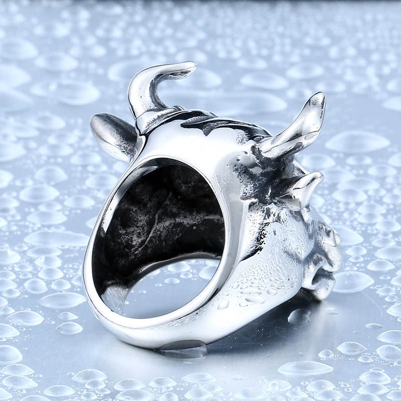 Men's Exaggerated Wall Street Bull's Head Titanium Steel Ring - Fashion Jewelry Wholesale