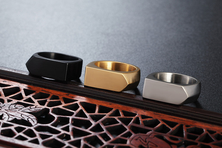 Fashionable Titanium Steel Ring with Simple Arrow Design for Men and Women