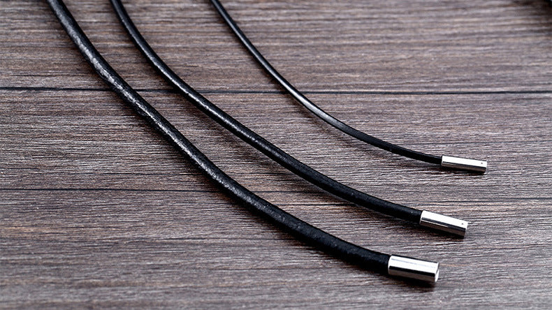 Version Of – Stainless Steel Buckle Leather Necklace – Unisex Leather Rope