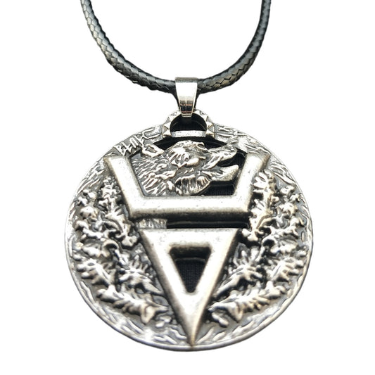 Villes Symbol Zinc Alloy Necklace with Slavic Bear Talisman Pendant