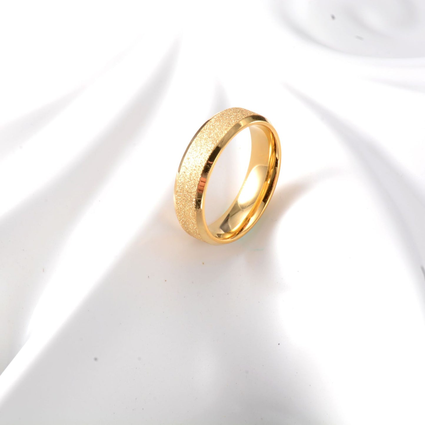 6Mm IP Vacuum Gold-Plated Matte Pressed Sand Ring Men