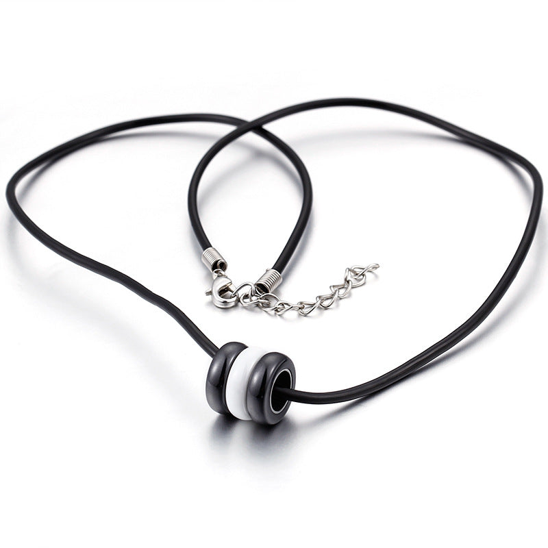 Korean Style Unisex Round Pendant Necklace with Short Chain for a Stylish Look