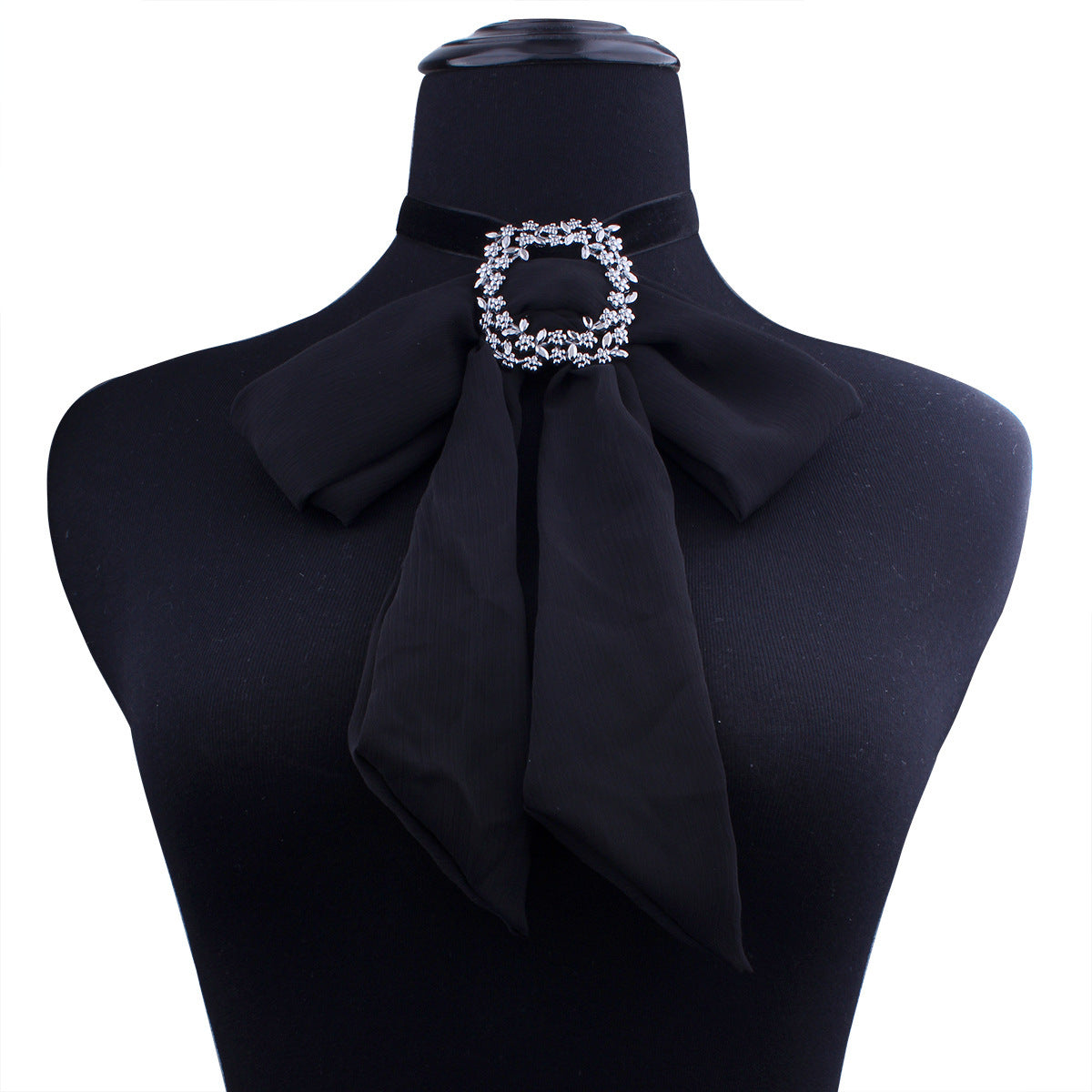 Chic Chiffon Necklace with Exaggerated Garland for Women