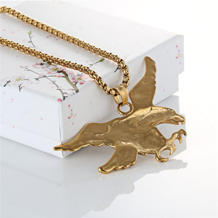 Stylish Titanium Steel Eagle Pendant Necklace for Men - Retro Trendy Design