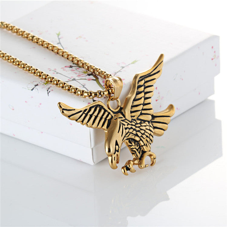 Stylish Titanium Steel Eagle Pendant Necklace for Men - Retro Trendy Design