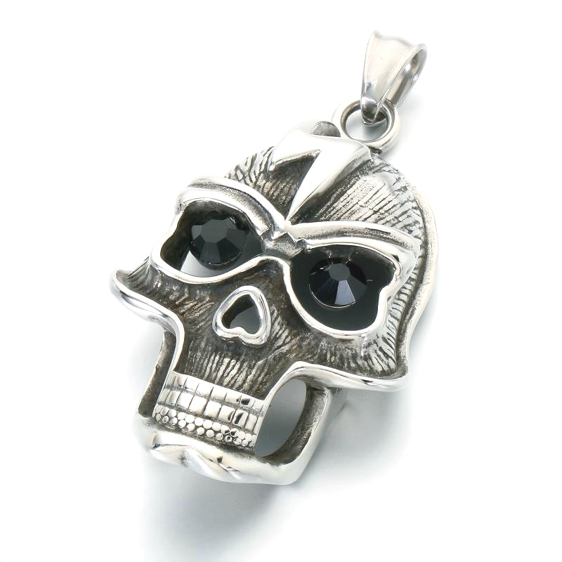 Viking Horn Helmet Pendant Zircon Blue Eyed Skull Pirate Skull Pendant Stainless Steel Necklace