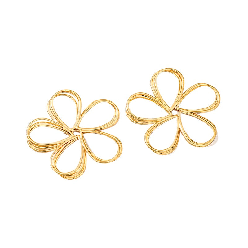 Planderful Vienna Verve Earrings – Stylish Five-Petal Flower Design