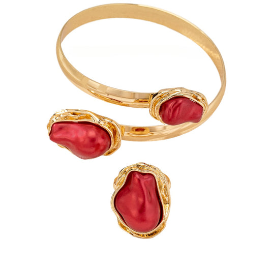 Elegant Retro Pearl Ring and Bracelet Set by Planderful