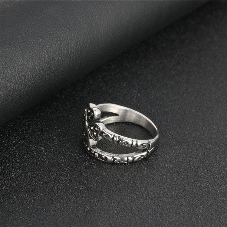 Punk-Inspired Four-Leaf Clover Titanium Steel Ring with Black Zircon Accents for Men and Women