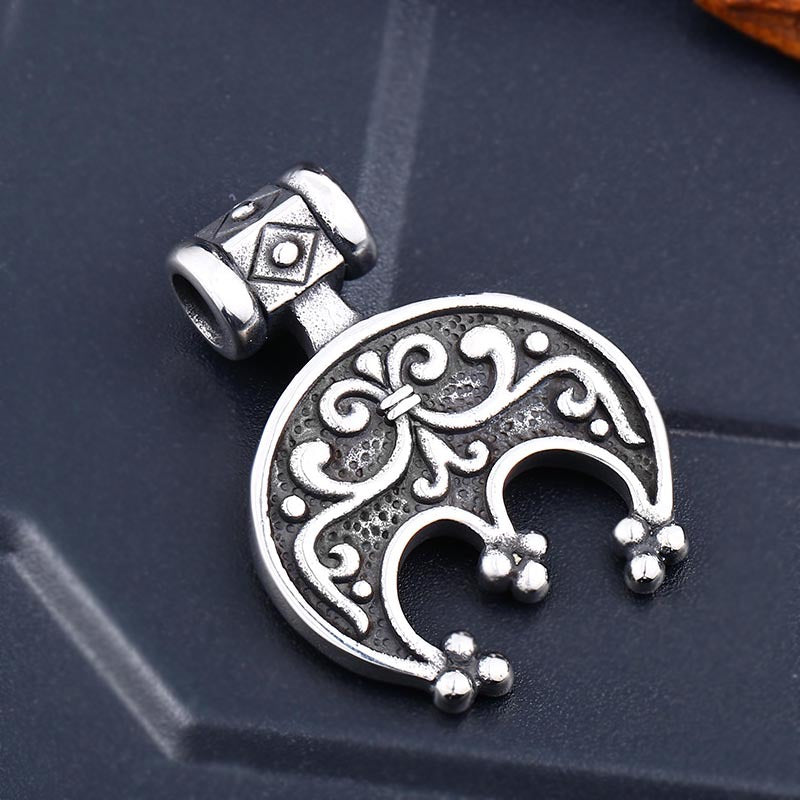 Viking-Inspired Stainless Steel Pendant for Men - Scandinavian Foreign Trade Jewelry