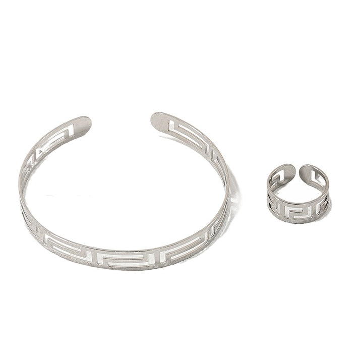 Elegant Great Wall Pattern Women's Jewelry Set with Hollowed-Out Bracelet and Ring, Chic Vienna Verve Collection Piece