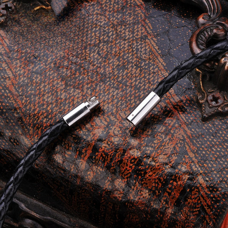 Version Of – Stainless Steel Spiral Buckle Leather Necklace – Men's Cowhide Rope