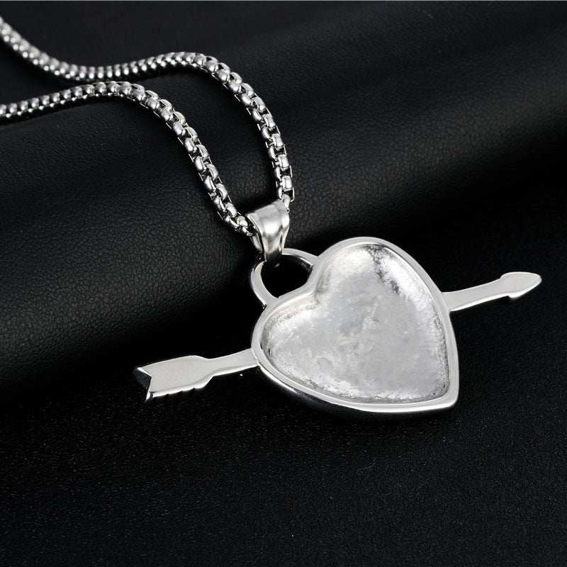Trendy Titanium Steel Heart Lock Pendant with Retro Pentagram Necklace for Men