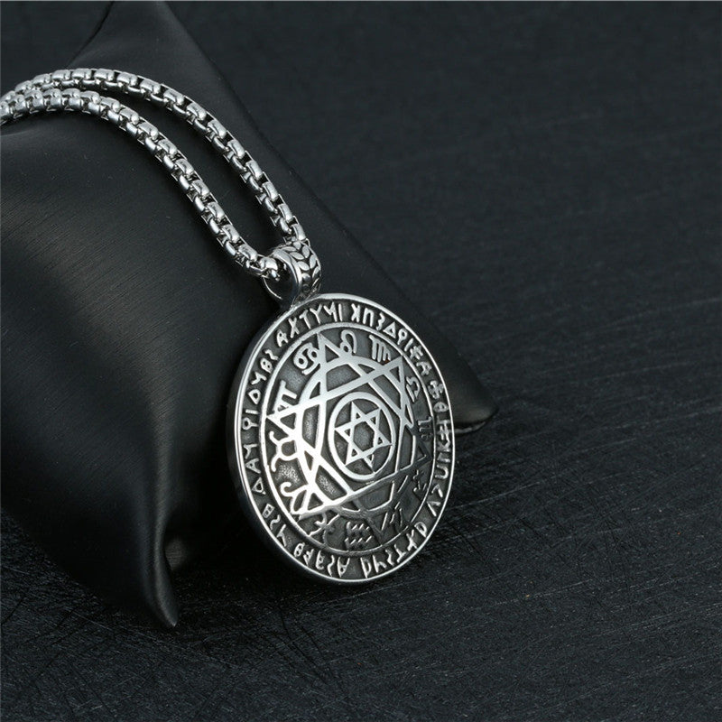 Trendy Men's Titanium Steel Hexagram Pendant Necklace with Retro Fashion Influence for Cross-Border E-Commerce
