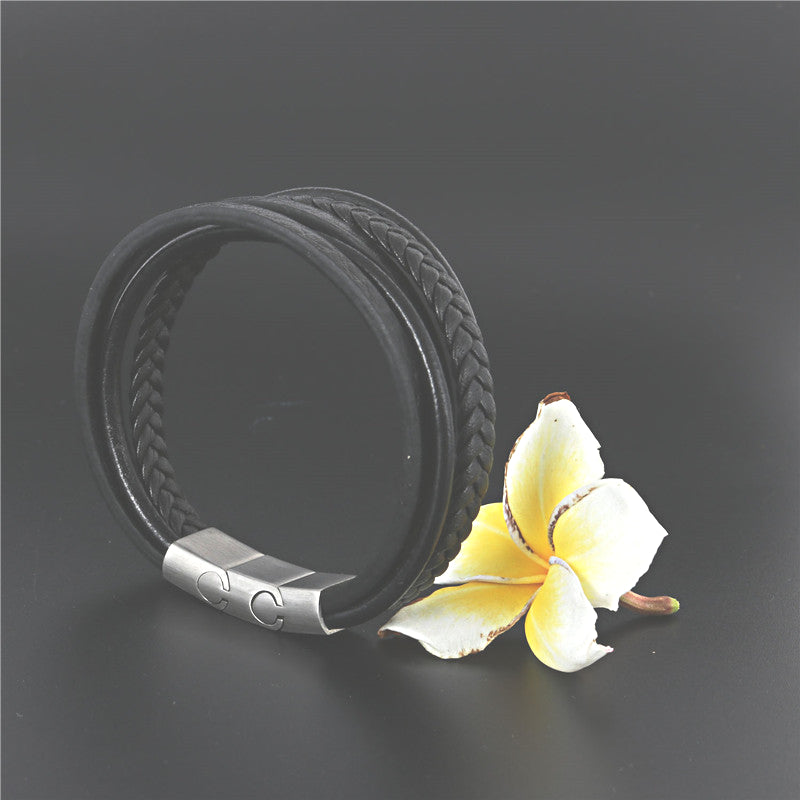 Titanium Steel Five-Ring Leather Bracelet: A Stylish Fusion of Japanese and Korean Fashion for Men