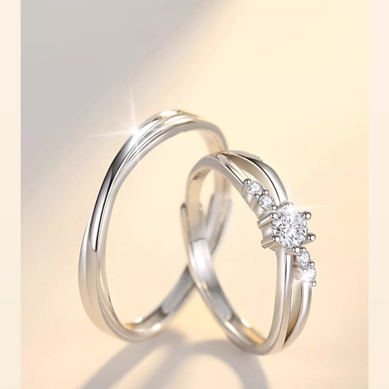 New 925 Sterling Silver Mobius Ring Women's Light Luxury Design