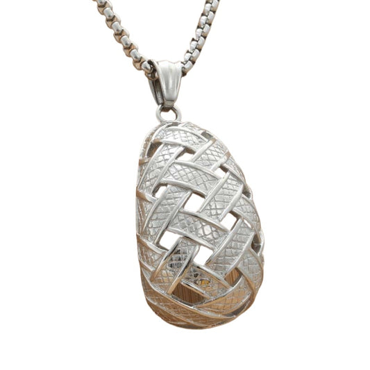 Trendy Punk Titanium Steel Hollow Pendant Necklace for Men - Retro Mesh Design