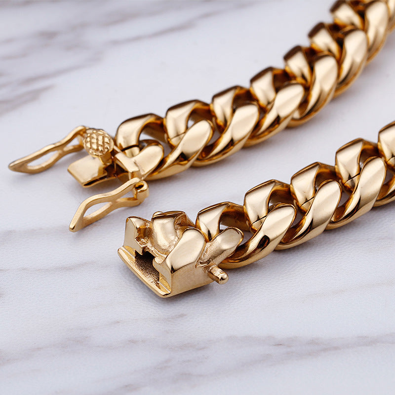 Trendy Personalized Gold Bracelet for Men - Creative Stainless Steel and Titanium Design