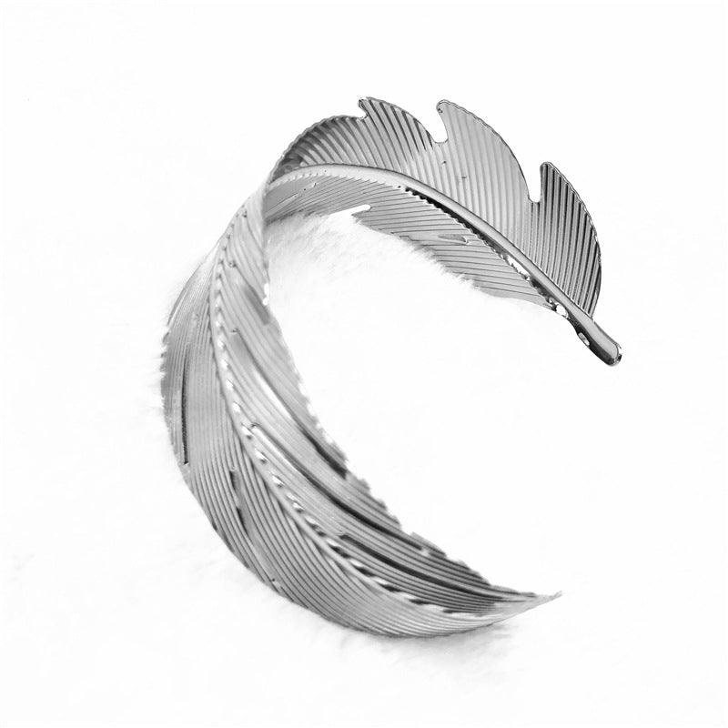 Feather Shaped Arm Bracelet with European and American Style