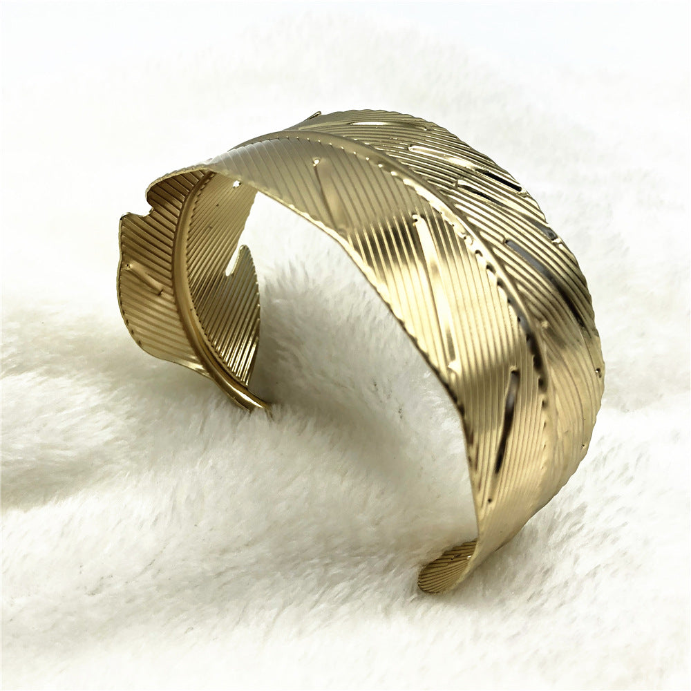 Feather Shaped Arm Bracelet with European and American Style