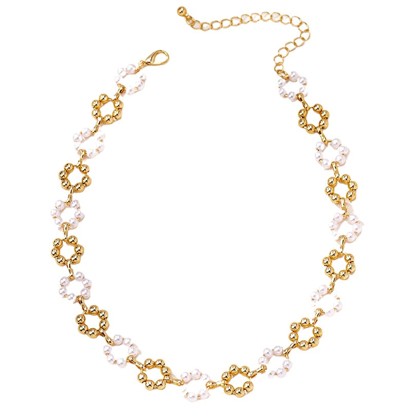 Planderful Vienna Verve Necklace – Elegant Imitation Pearl Design
