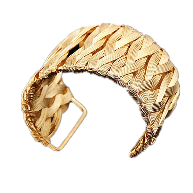 Luxurious Vienna Verve Alloy Bracelet - Elegant Designer Jewelry Piece