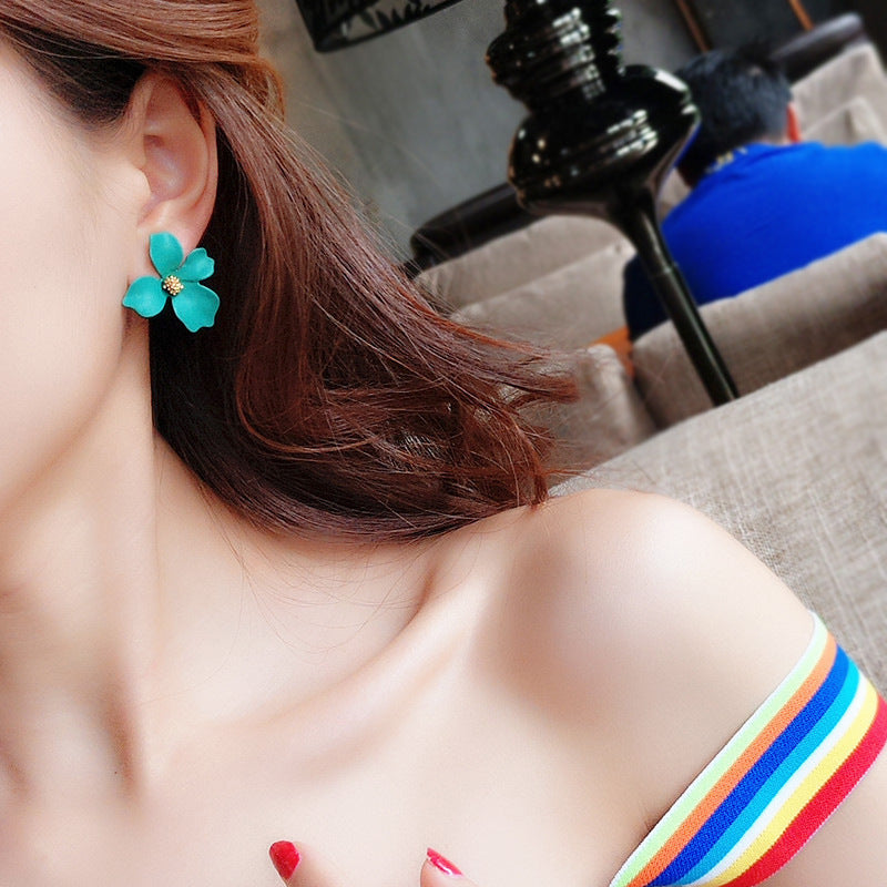 Korean Daisy Flower Earrings with Metal Needles - Vienna Verve Collection