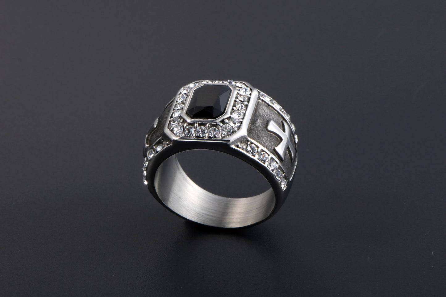Elegant Retro Zircon Cross Rings for Men and Women - Aristocratic Fashion Jewelry in Titanium Steel