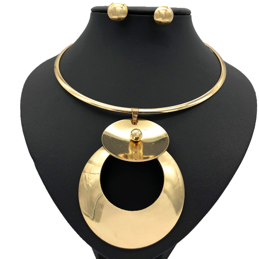 Exaggerated Alloy Collar and Necklace Set - Popular European and American Women's Jewelry Collection