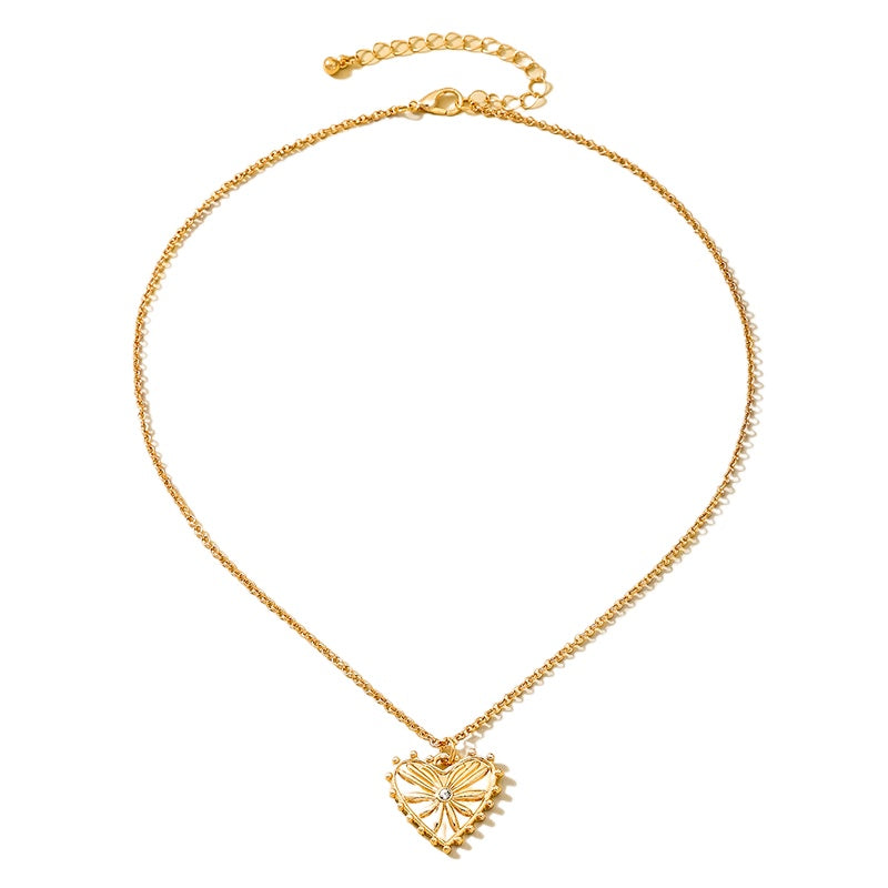 Planderful Vienna Verve Necklace – Fashionable Heart Element Design