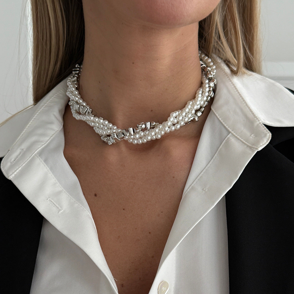 Pearl & Irregular Chain Layered Necklace