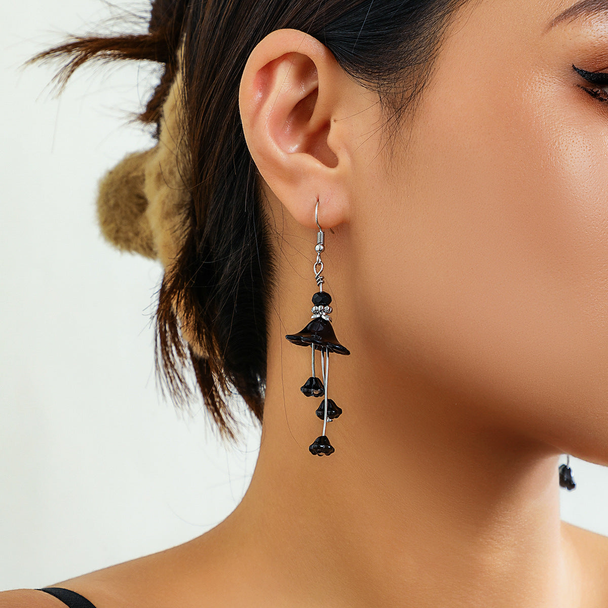 Horn Flower Tassel Earrings with Imitation Crystals - Europe and US Gothic Fashion Statement Piece for Halloween