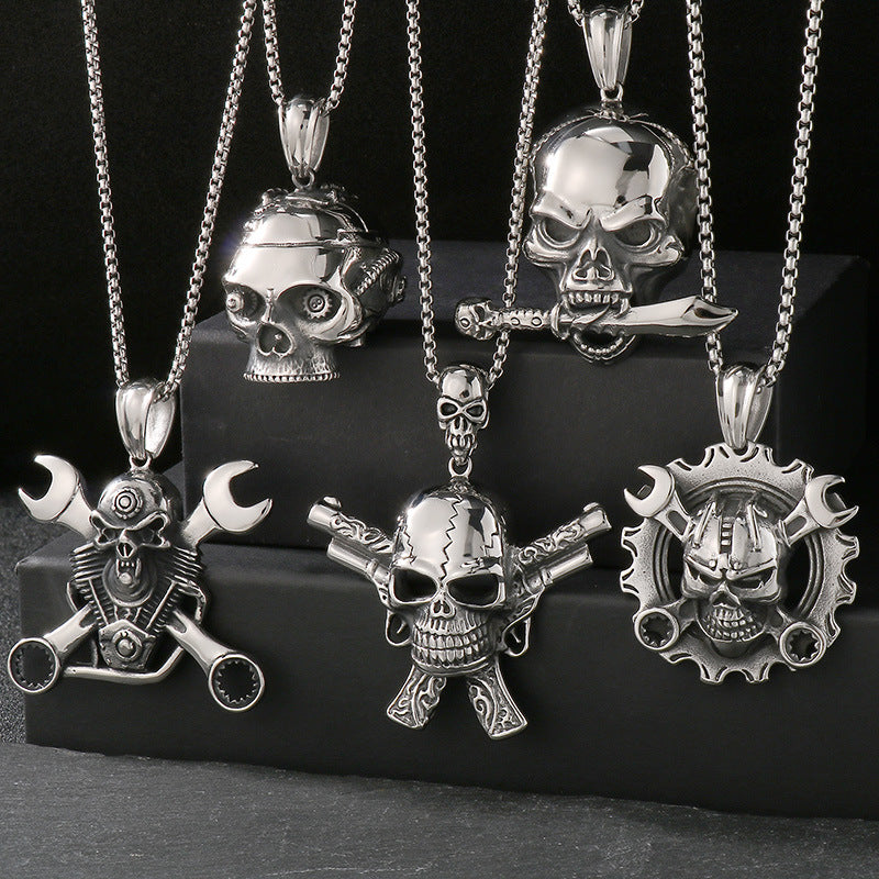Planderful Skull Pendant Men Mechanical Pirate Necklace