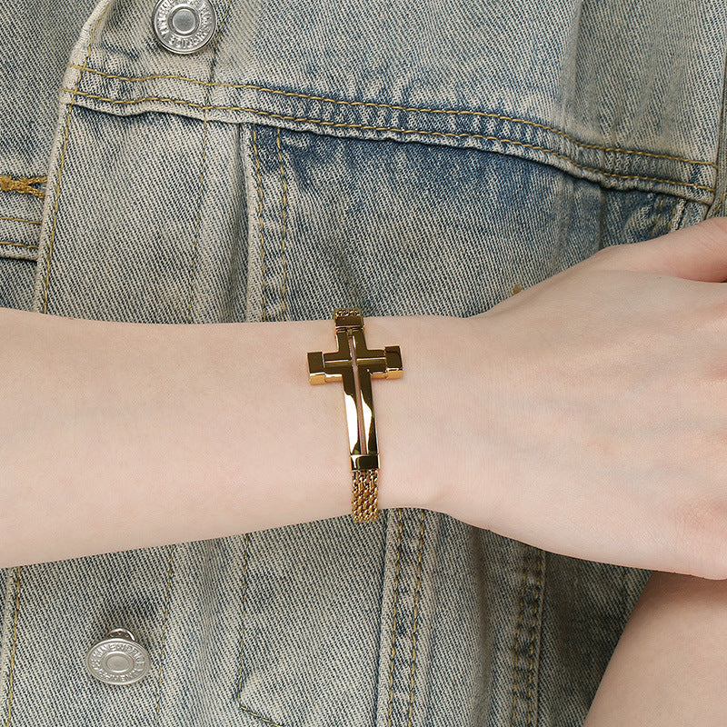 Men Wear – Stainless Steel Curved Bar Hollow Cross Men's Bracelet Can Be Adjusted