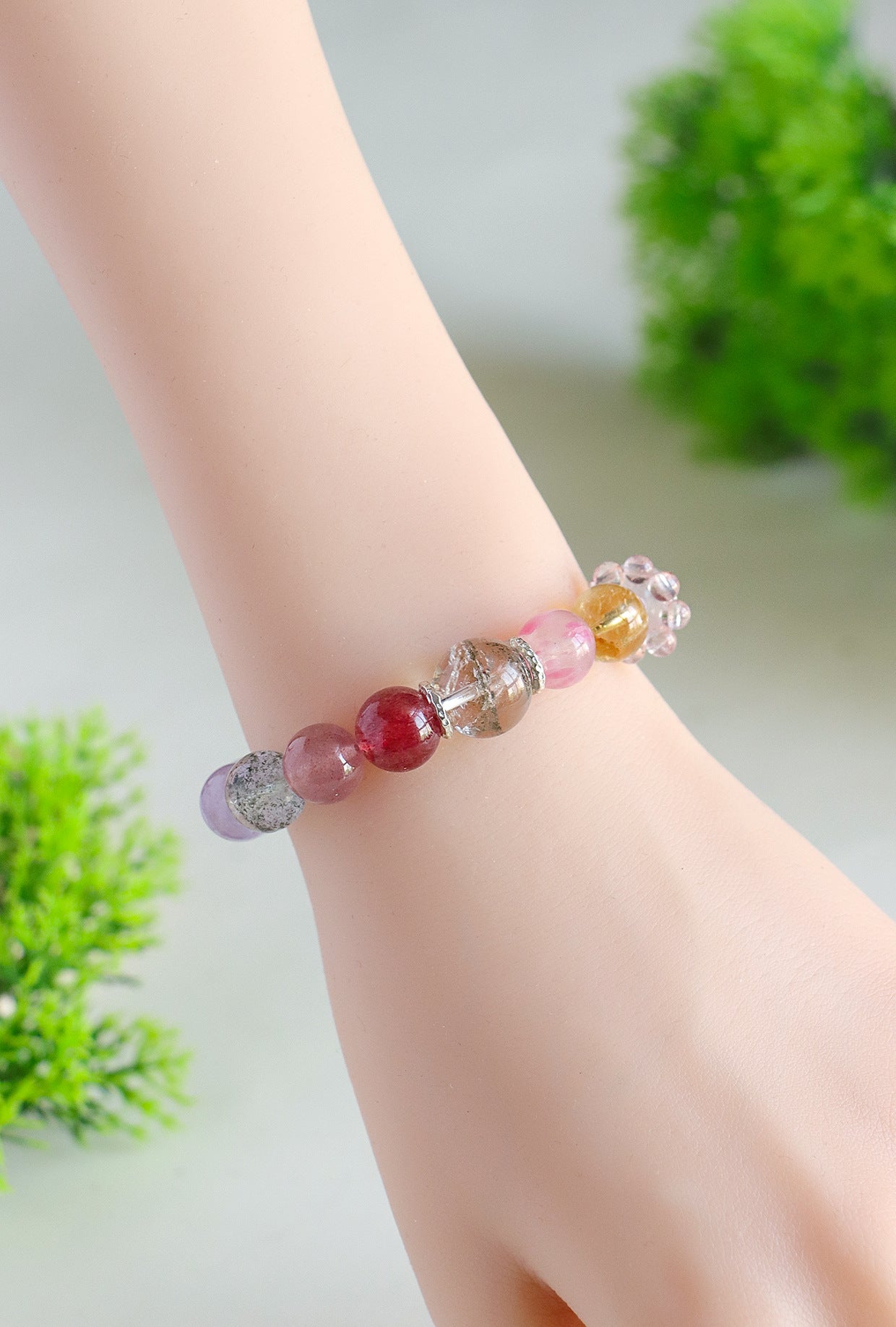 Planderful Fortune's Favor Bracelet – Fresh and Sweet Strawberry Crystal Design