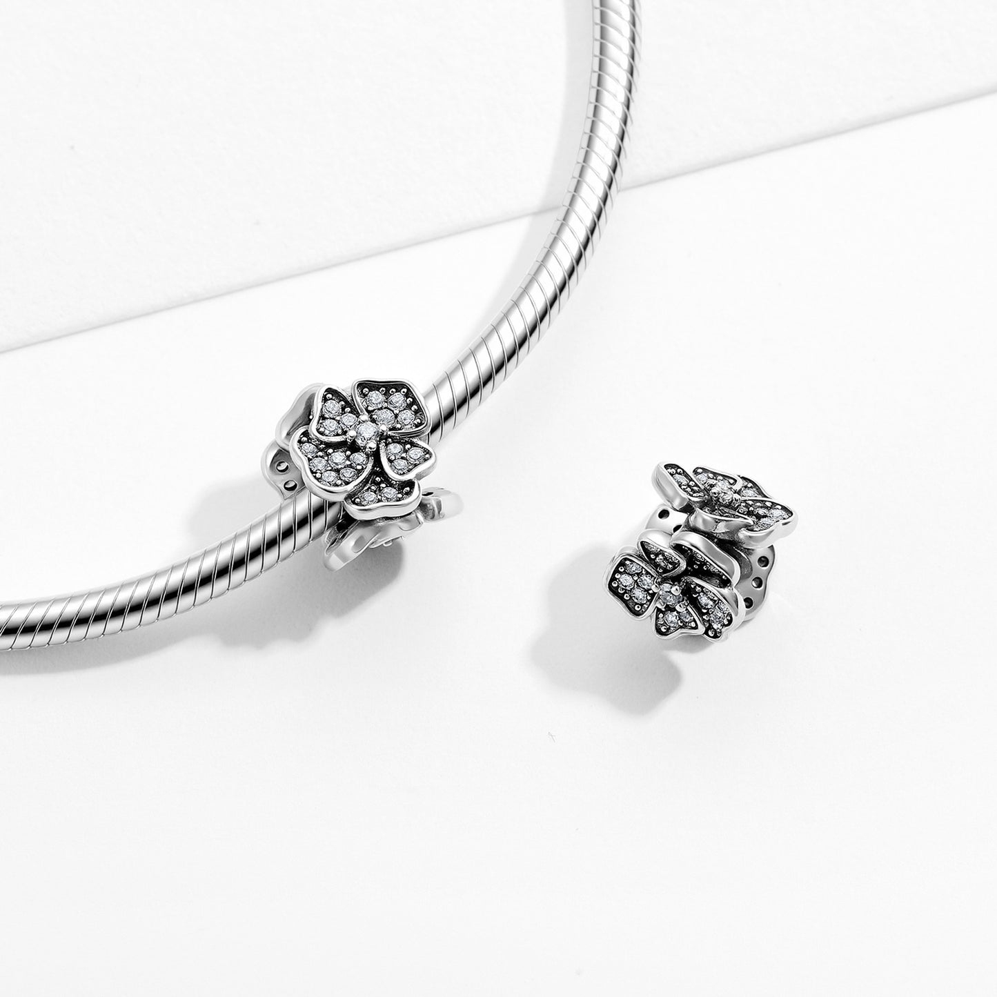 Planderful Jewelry Zircon Flower Beading Pendant