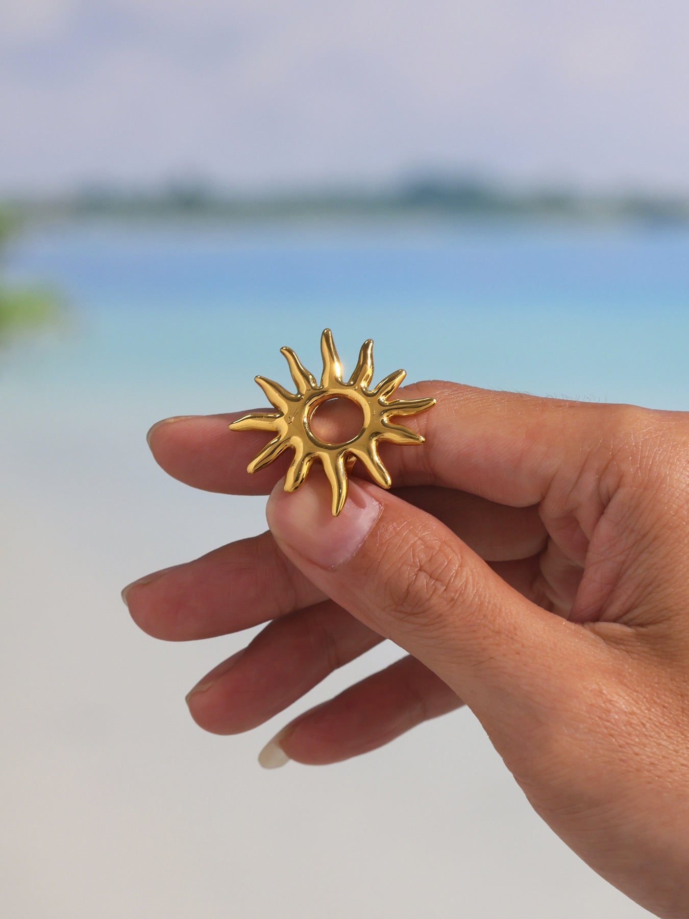 Planderful Golden Sun Ring Open Index Finger 18k Gold Plated