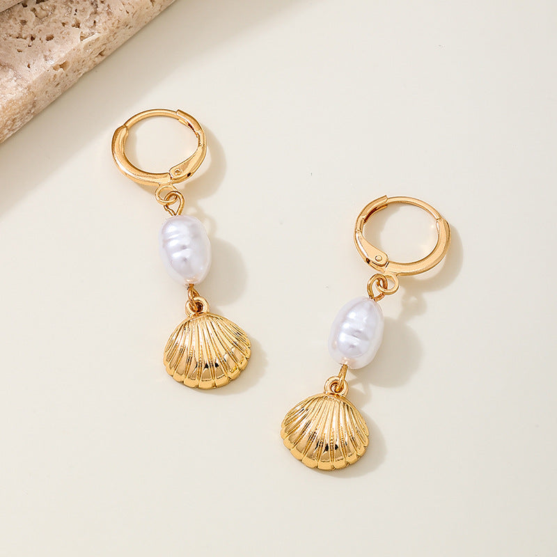 Planderful Vienna Verve Earrings – Elegant Metal Shells with Imitation Pearls