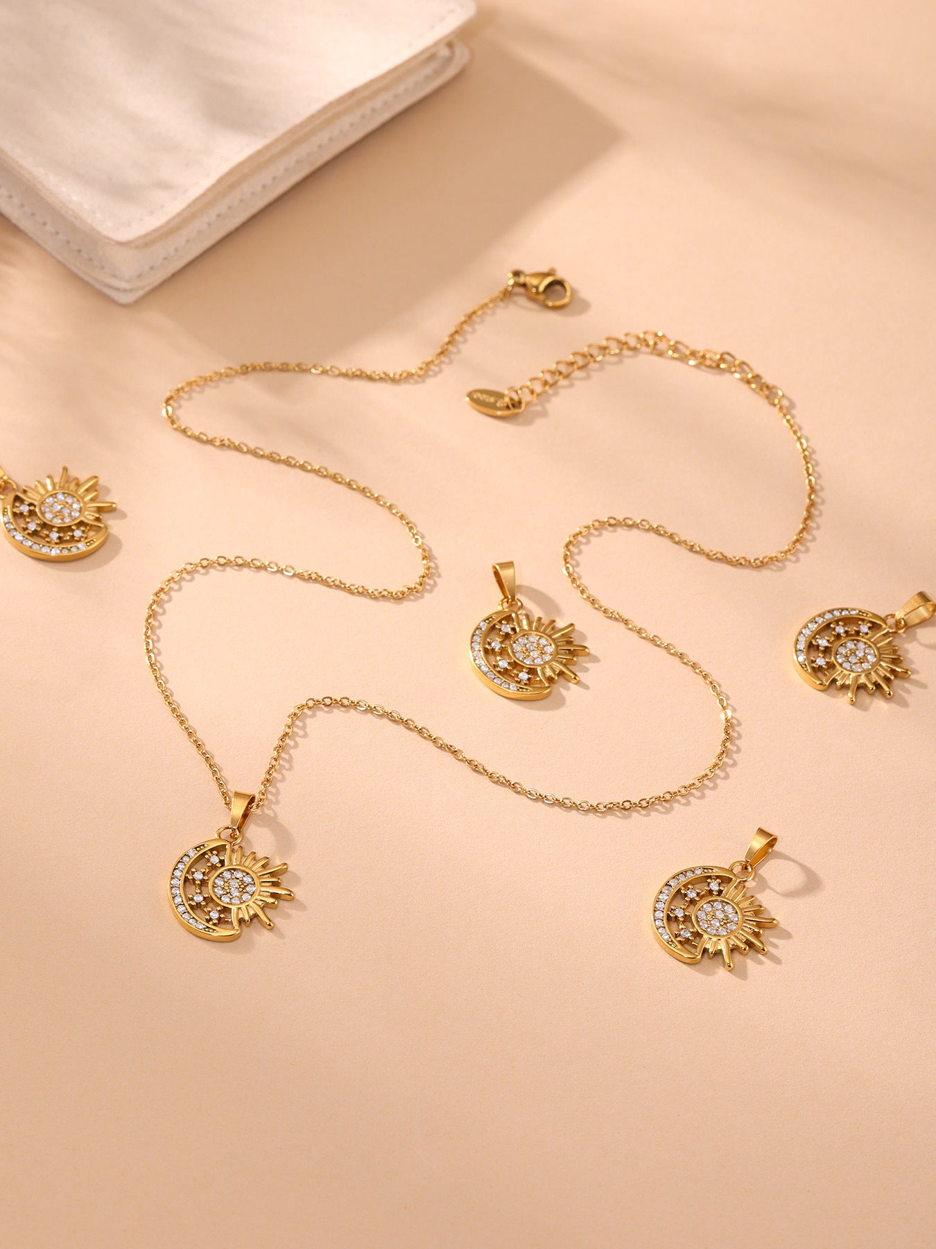 Planderful Sun Moon Pendant Necklace Women Gold Plated